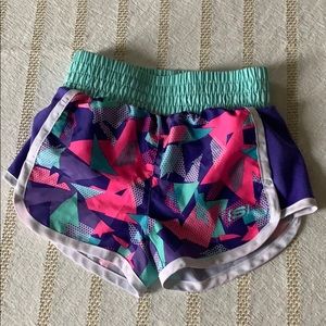 Geometric Skechers active shorts